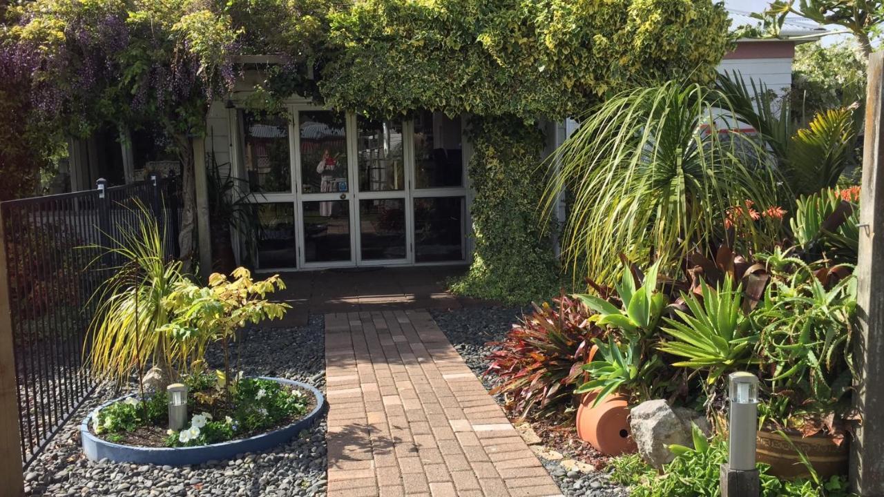 The Olive Grove Te Kopuru Exterior photo